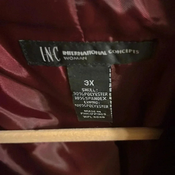 Burgundy velvet blazer - Picture 3 of 4